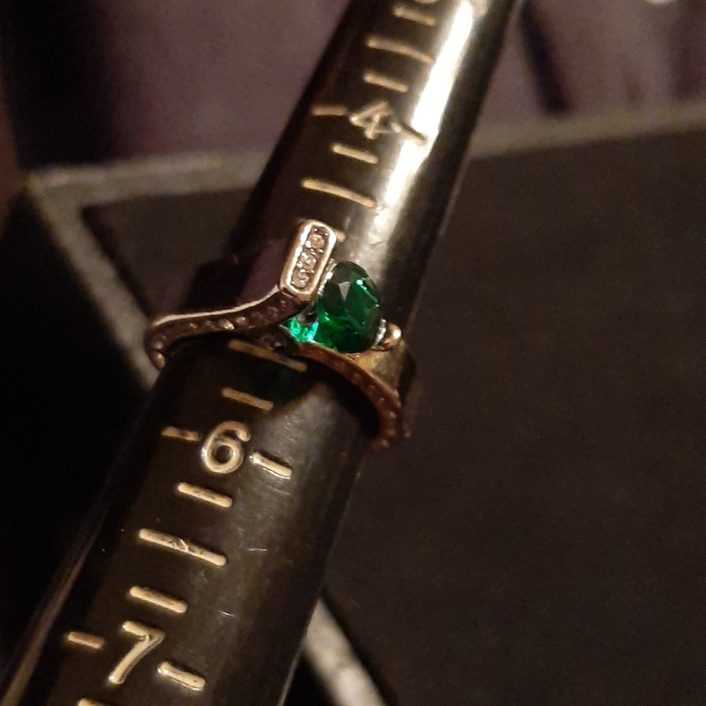 HUGE PRICE DROP!! Unique Green Crystal Ring